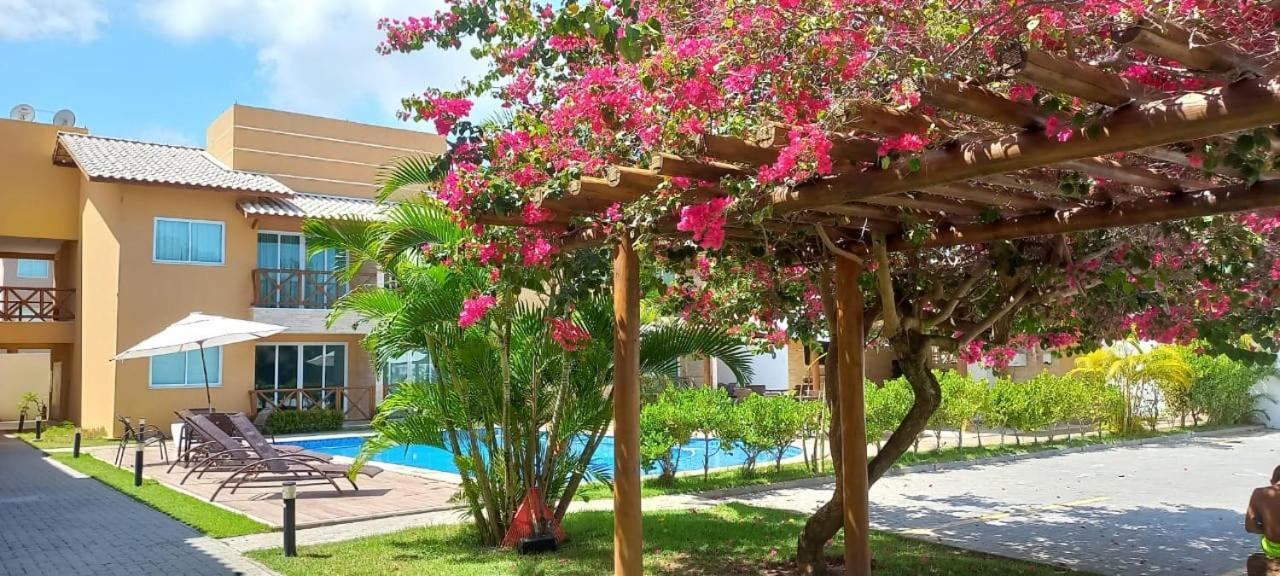 Village Em Guarajuba Bagian luar foto